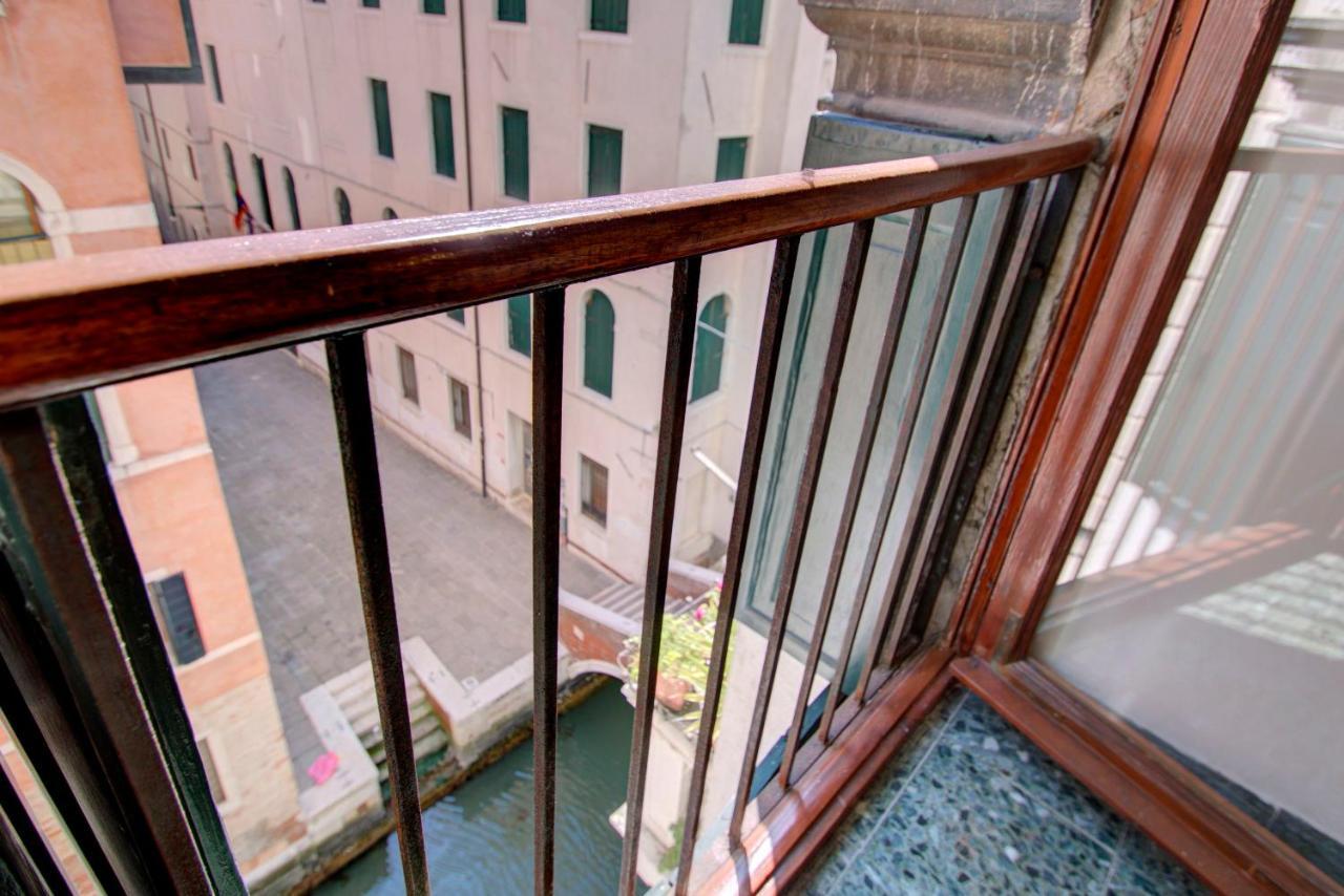Marco Canal-Views Венеция Экстерьер фото